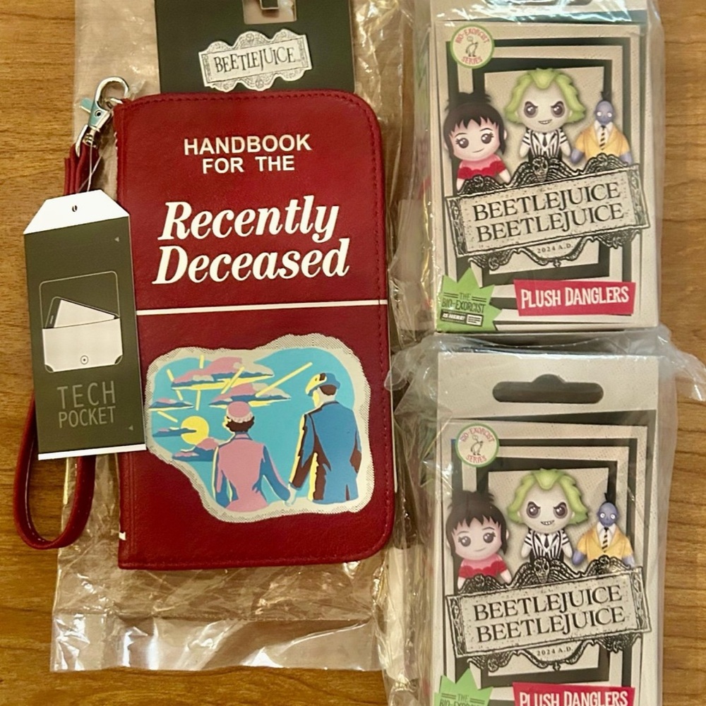 NWT- “BEETLEJUICE” SET: HANDBOOK RECENTLY DECEASED TECH WALLET & 2 BLIND BOXES!